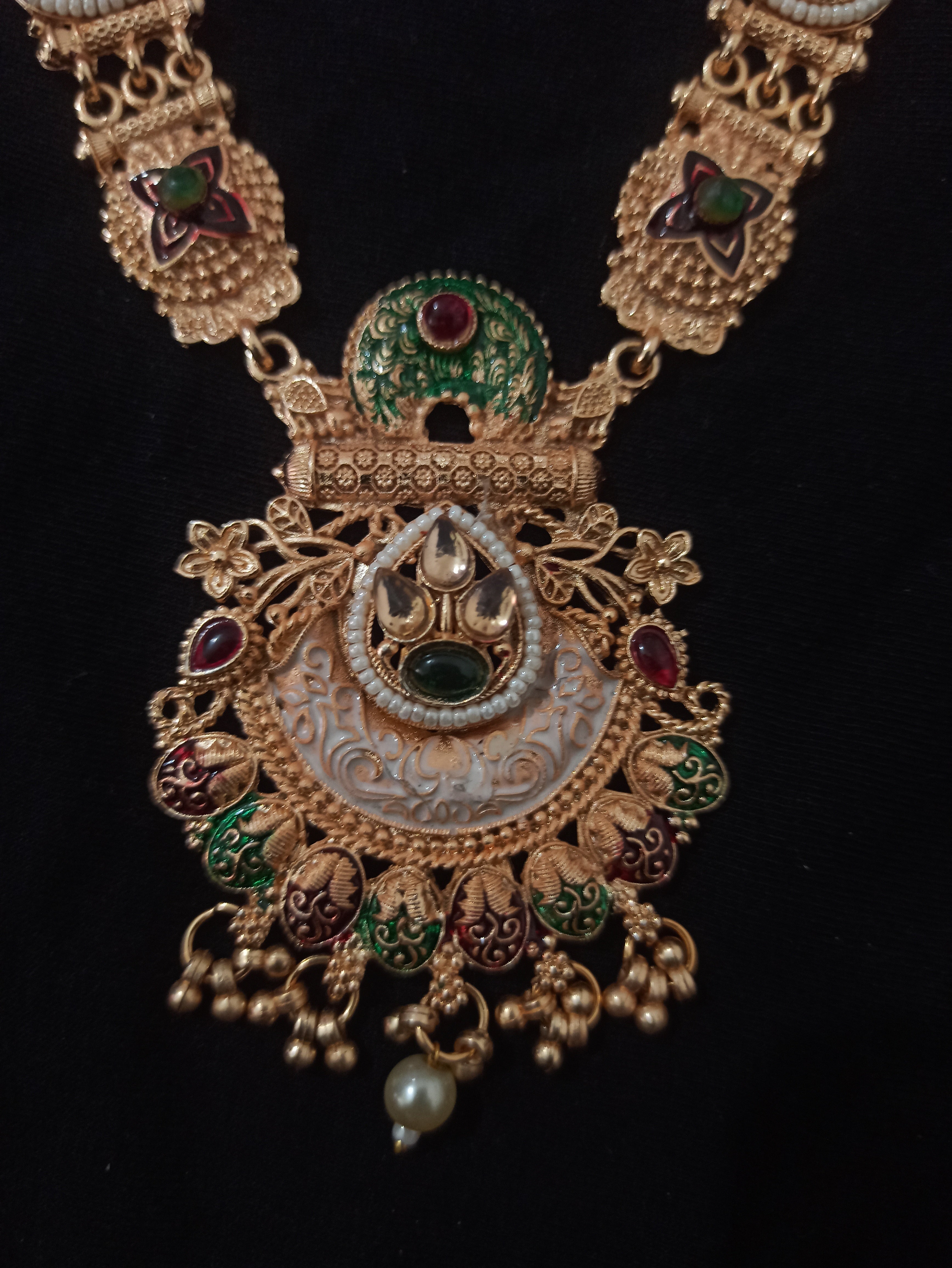Traditional South Indian 2-Piece Jewellery Set – Earrings & Maang Tika with Floral Long Chain & Pearl Drops