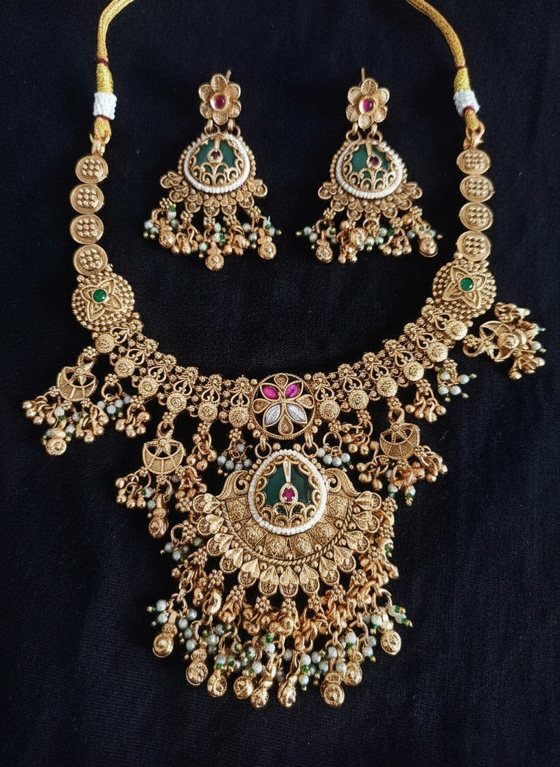 Heavy Antique Gold Filigree Bridal Necklace Set with Emerald Crescent Pendant, Pearl Drops & Chandbali Earrings for Women